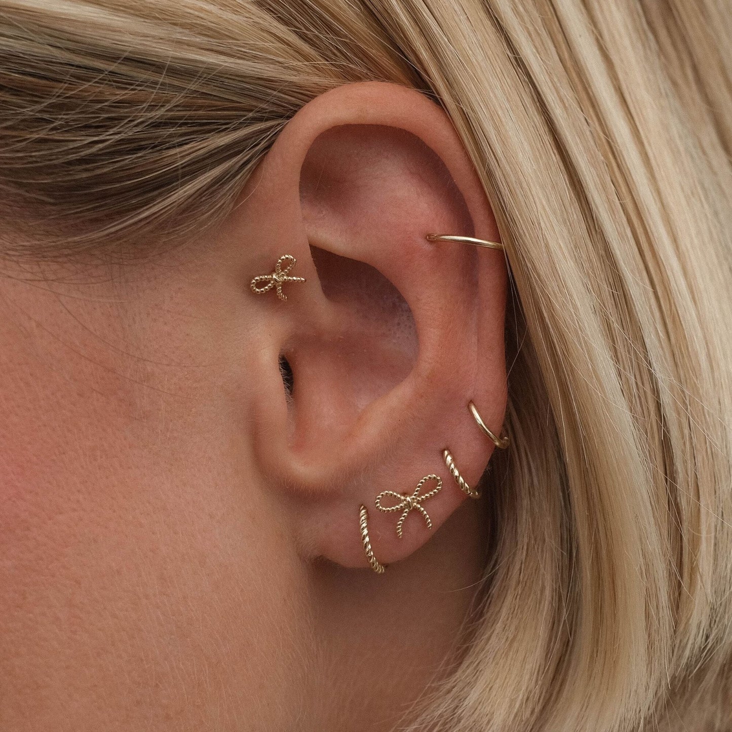 Isabella | Golden Twisted Earrings