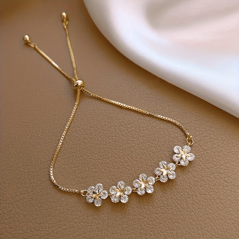Florentia | Women's refined bracelet with floral detail | Gold