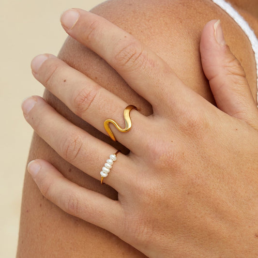 Golden Wave Ring | ring Elegant | Timeless