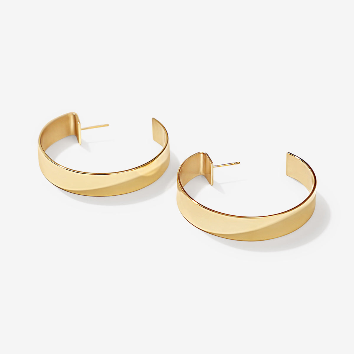 Elizabeth - Gold Classic Hoop Earrings