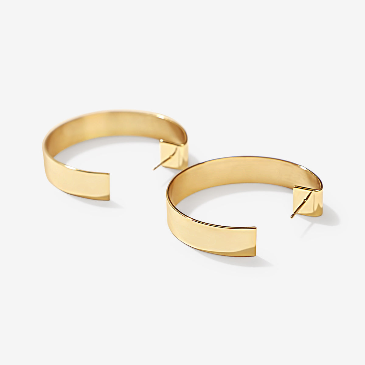 Elizabeth - Gold Classic Hoop Earrings