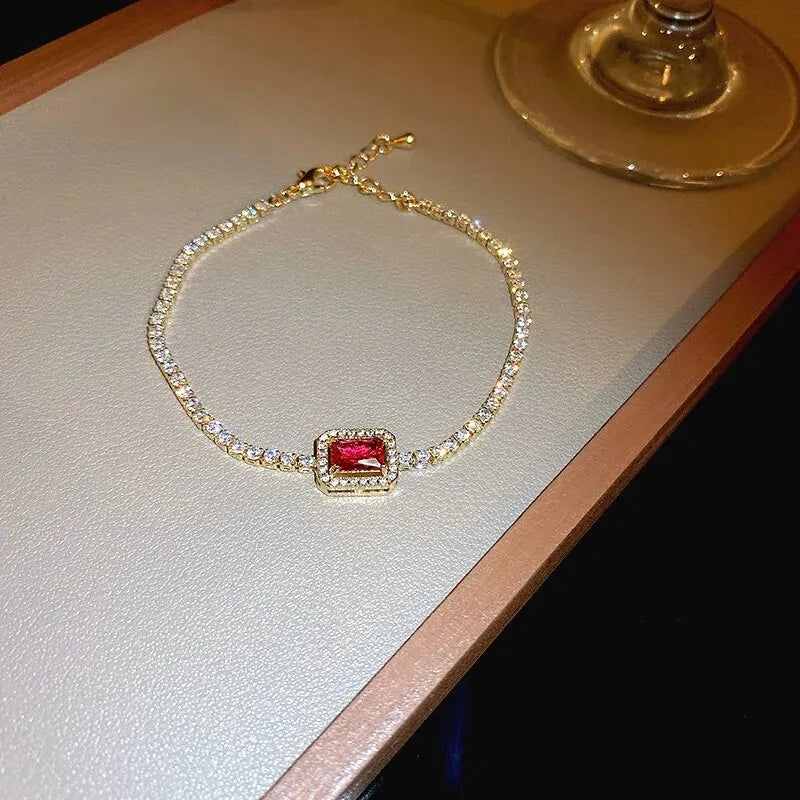 Celyra | Women's adjustable bracelet with square zirconia | Silver
