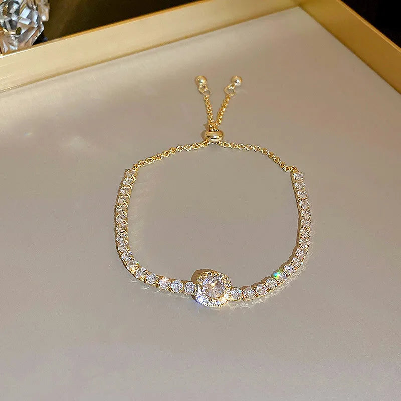 Celyra | Women's adjustable bracelet with square zirconia | Silver