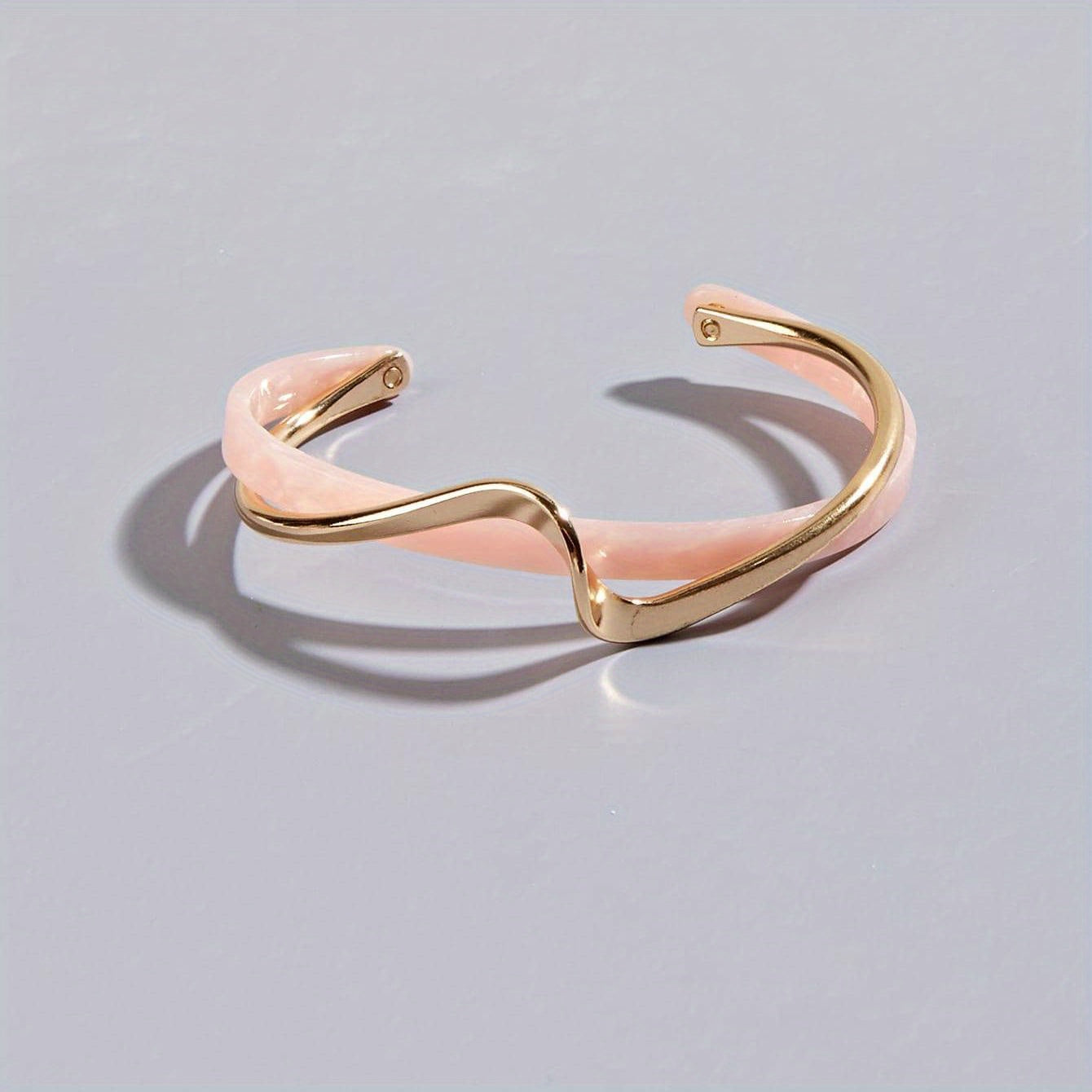 Alenya | Women's minimalist wavy bracelet | White