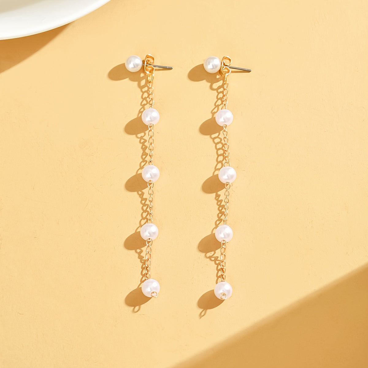 Florine | Women's elegant pearl earrings with tassels | White