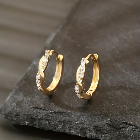 Lunarya | Women's elegant twisted earrings with zirconia | Golden yellow