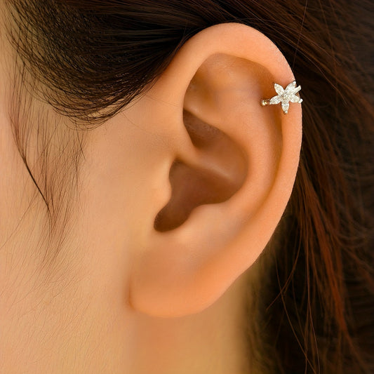 Selira | Women's delicate flower-shaped clip-on earring | Silver
