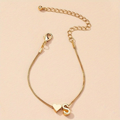 Liora | Women's minimalist heart bracelet with letter beads | Gold