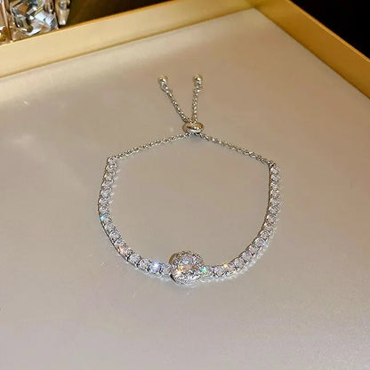 Celyra | Women's adjustable bracelet with square zirconia | Silver
