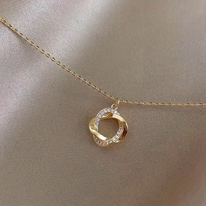 Elveria | Women's elegant pendant necklace with diamond look | Gold yellow