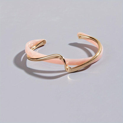 Alenya | Women's minimalist wavy bracelet | White